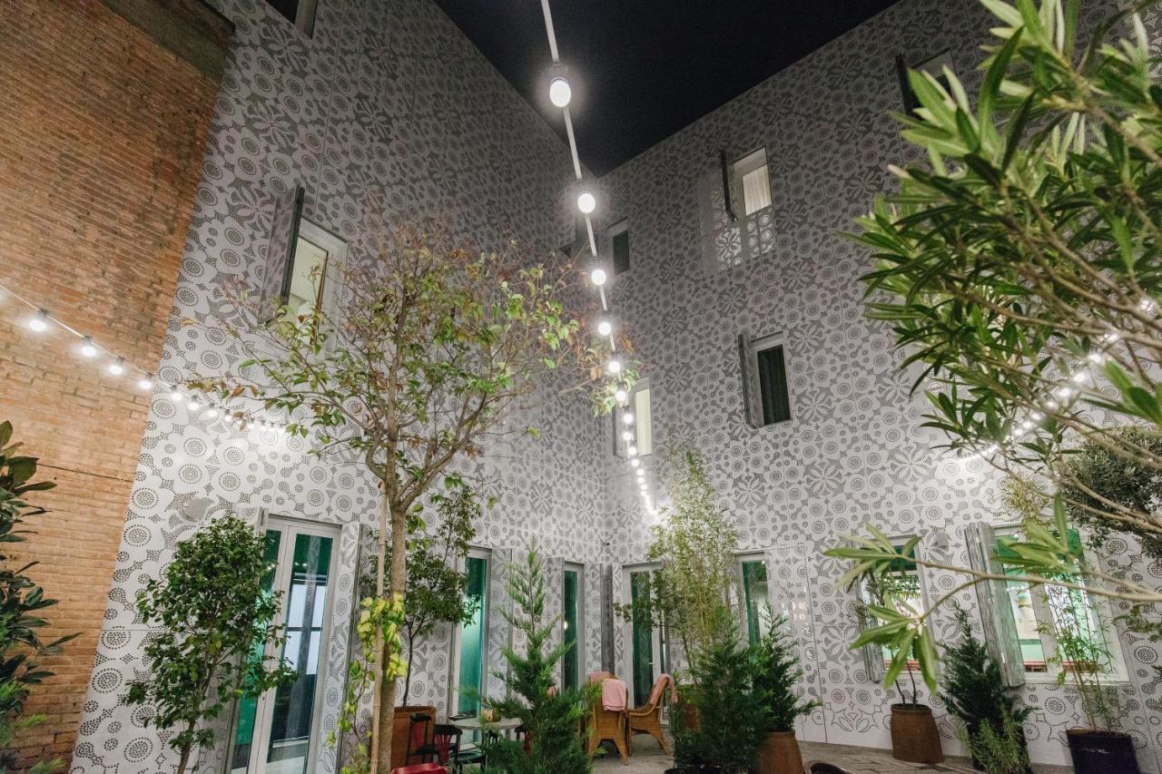G.Vino Boutique Hotel Tbilisi ภายนอก รูปภาพ